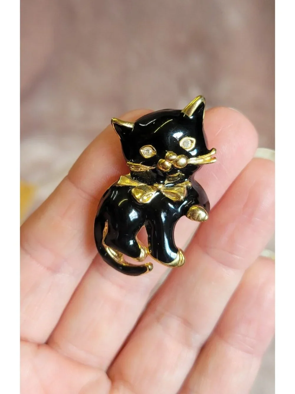 Cute Gold Tone Black Enamel Rhinestone Eye Kitten Cat Brooch Pin BR1